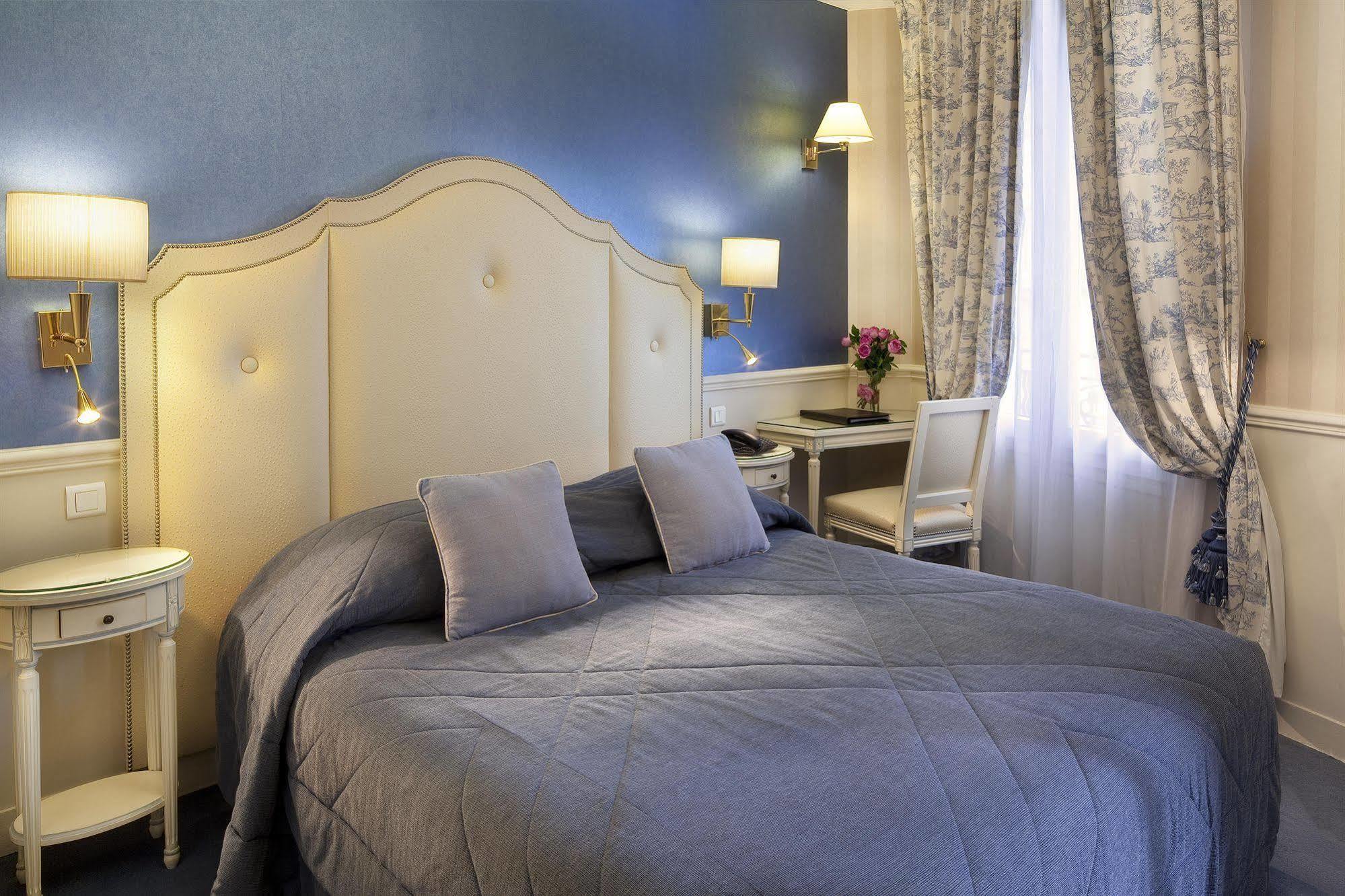 Hotel Riviera Elysees Paris Exterior photo